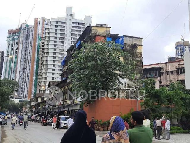 1 BHK Flat In Aslam Mansion For Sale In Agripada