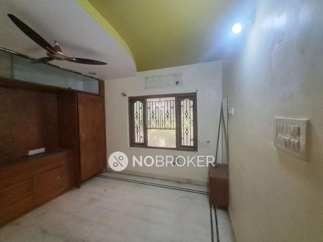 1 BHK Flat In Banjara Hills, R. No. 12, Rock Roof Apts for Ren