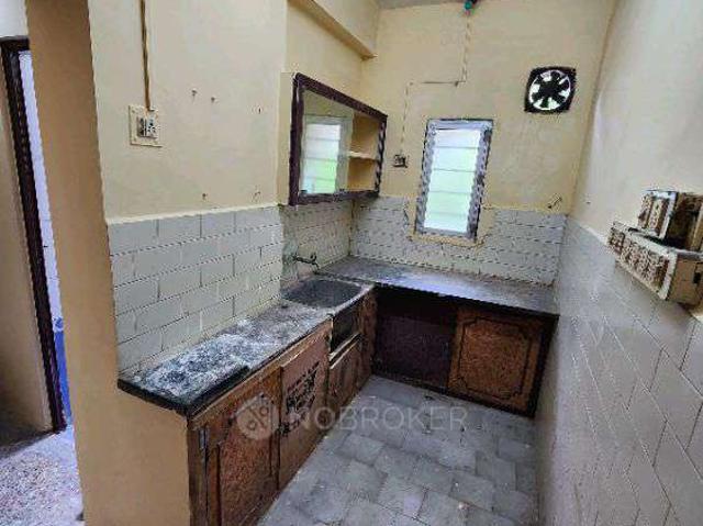 1 BHK Flat In Bank Of India Building For Sale In Kodambakkam