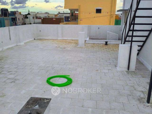 1 BHK Flat In Bhagvan Flats For Sale In Kodambakkam