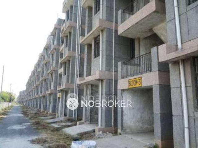 1 BHK Flat In Bhs 16 Gnida Housing Society Sector Mu2 G For