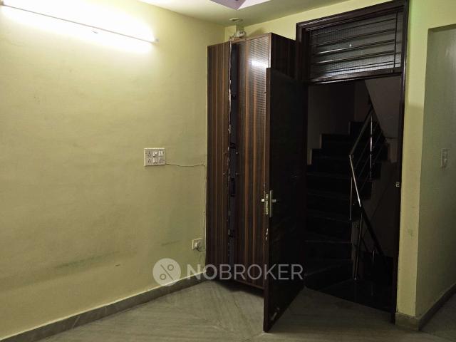 1 BHK Flat In Dda Lig Flats, Janakpuri for Rent In Janakpur