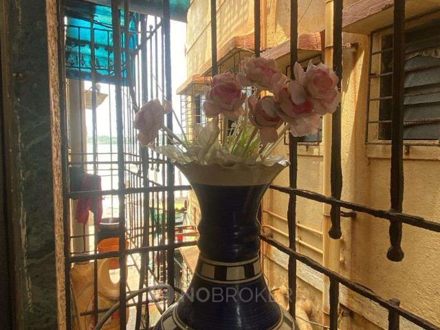 1 BHK Flat In Dev Parwathi Apartments For Sale In Andheri West