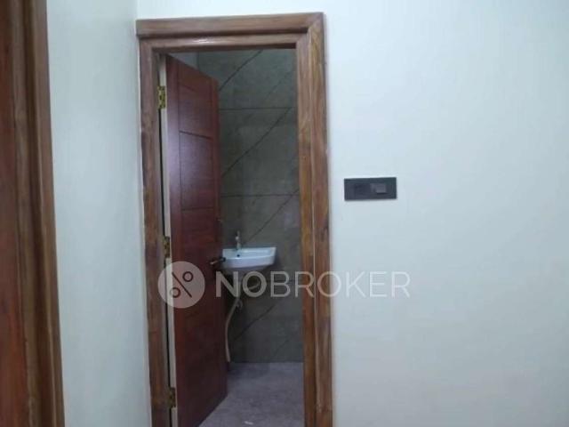 1 BHK Flat In Esha Kutera for Rent In Aditya Girls Hostel