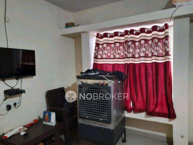 1 BHK Flat In Estania Chs For Sale In Mundhwa