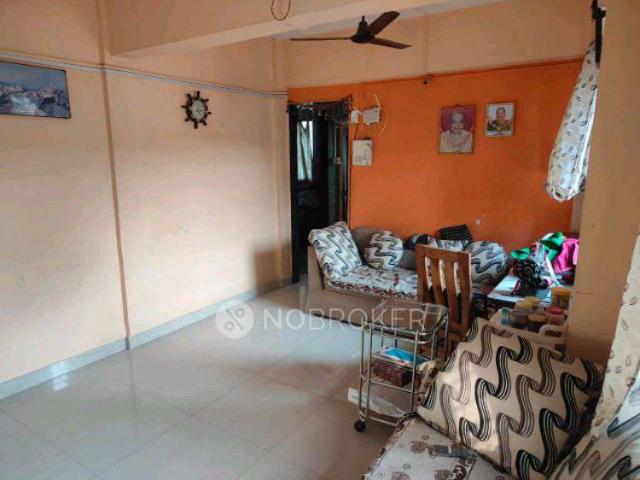 1 BHK Flat In Gautam Aaprtment For Sale In Kandivali East
