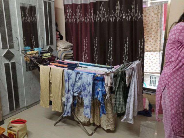 1 BHK Flat In Gayatri Bhuvan For Sale In Malad West