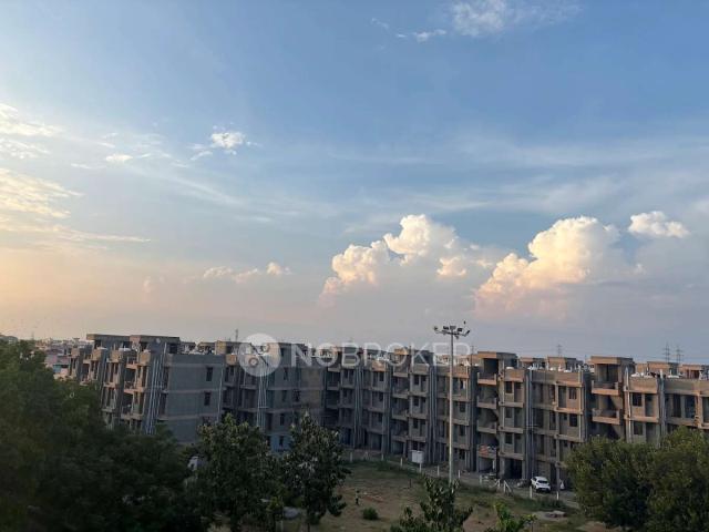 1 BHK Flat In Gnida Bhs 16 for Rent In Mu Ii