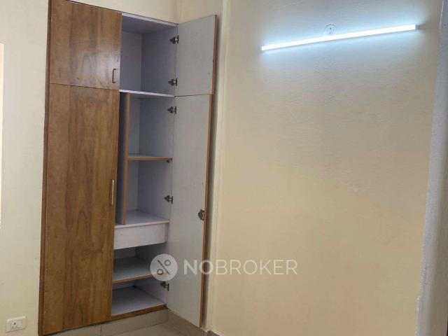 1 BHK Flat In Golf View Condos for Rent In Sector 19b