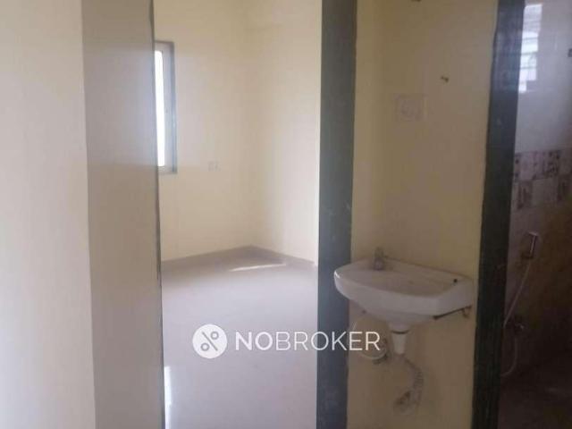 1 BHK Flat In Grand Bay For Sale In Manjri Bk