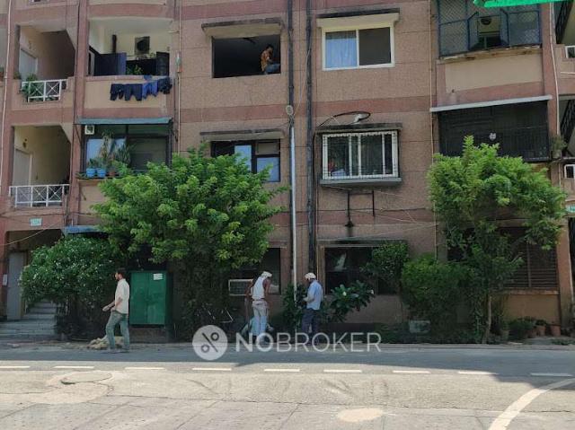 1 BHK Flat In Green View Apartments for Rent In Sector 82, Noida