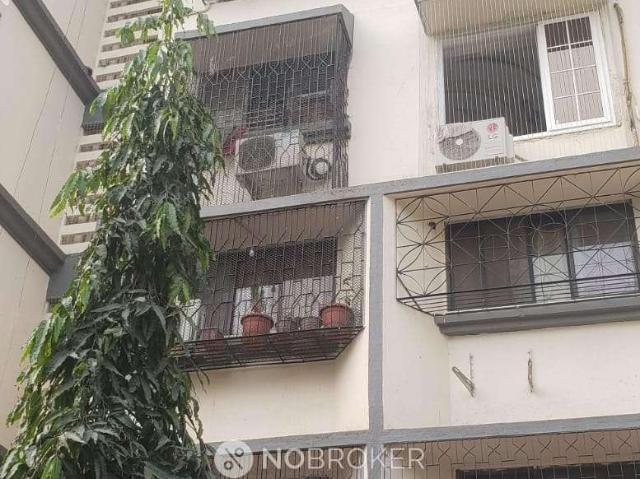 1 BHK Flat In Hermitage Complex For Sale In Dahisar East