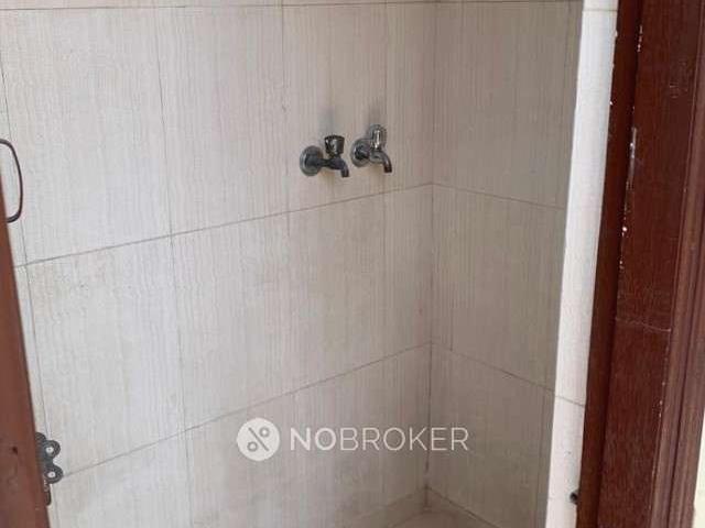 1 BHK Flat In Independent Floors for Rent In Sector 9a