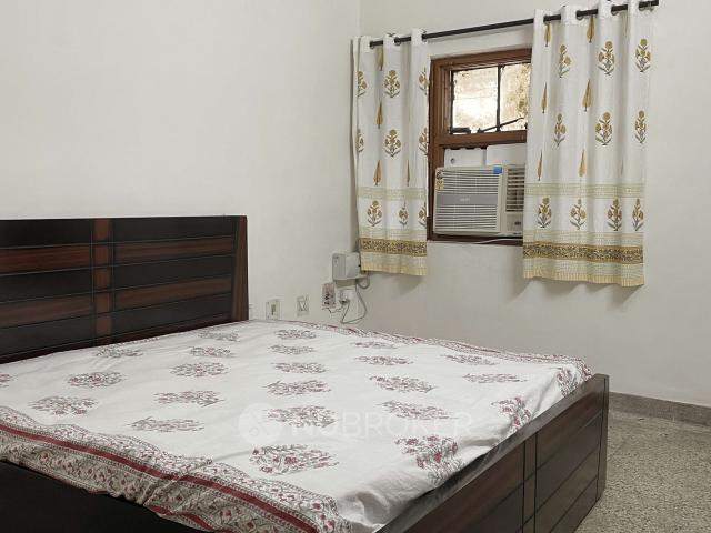 1 BHK Flat In Jagriti Apartments, Sector 71, Noida for Rent In Jagriti Apartment