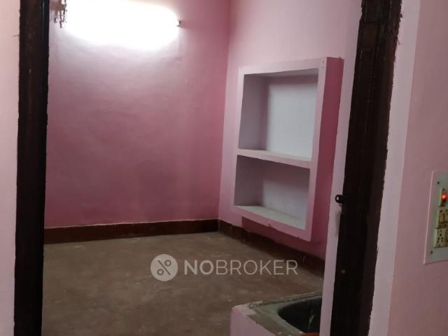 1 BHK Flat In Khora Colony for Rent In Sector 62a
