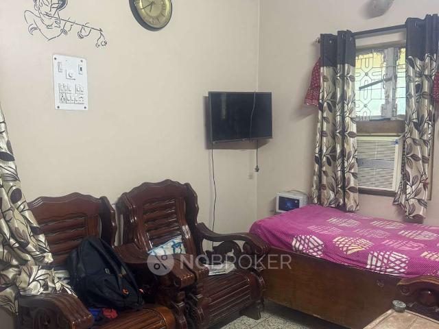 1 BHK Flat In Kishan Ganj For Sale In Swami Dayanand Colony
