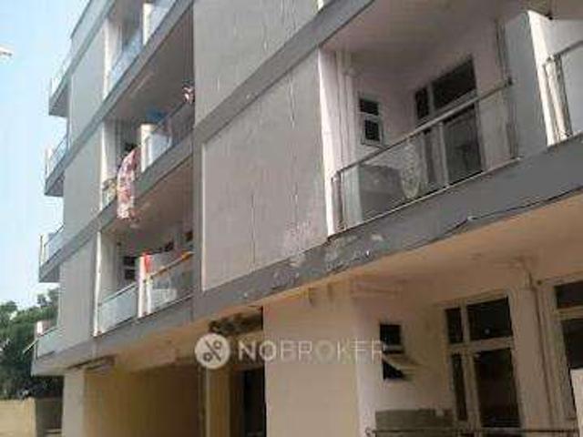 1 BHK Flat In Krystal Floors For Sale In Knowlege Park V