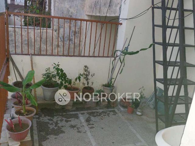 1 BHK Flat In Lig Flats for Rent In Ashok Vihar