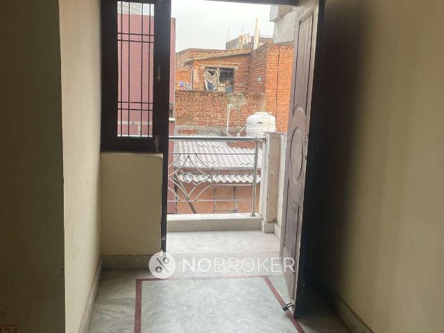 1 BHK Flat In Pakistani Colony for Rent In New Industrial