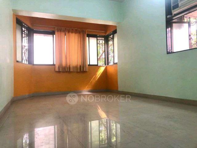1 BHK Flat In Philipa Bldg for Rent In Azad Road