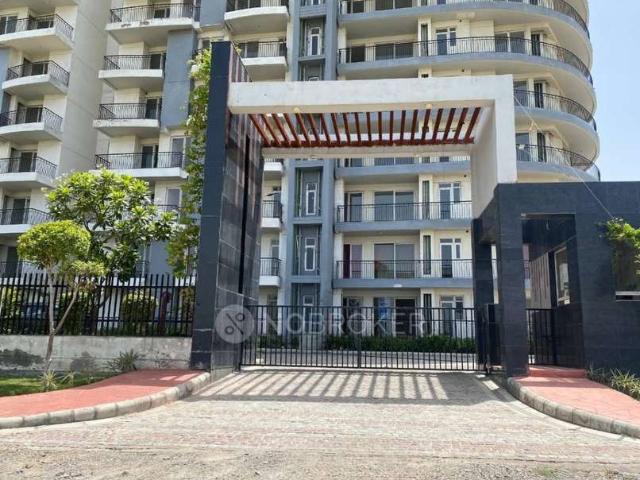 1 BHK Flat In Pride Villa for Rent In Jaypee Sports City