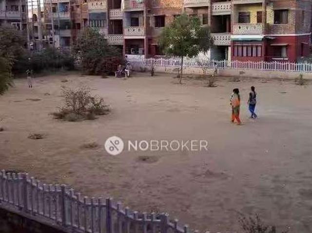1 BHK Flat In Red Building For Sale In Omicron 1a