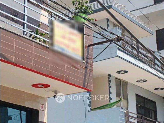 1 BHK Flat In Stand Alone Building for Rent In Sector 85