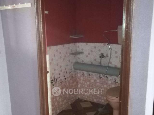1 BHK Flat In Standalone Building for Rent In 29, Sector 8