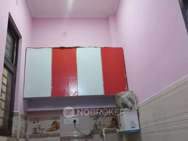 1 BHK Flat In Standalone Building for Rent In Chipiyana Buzurg