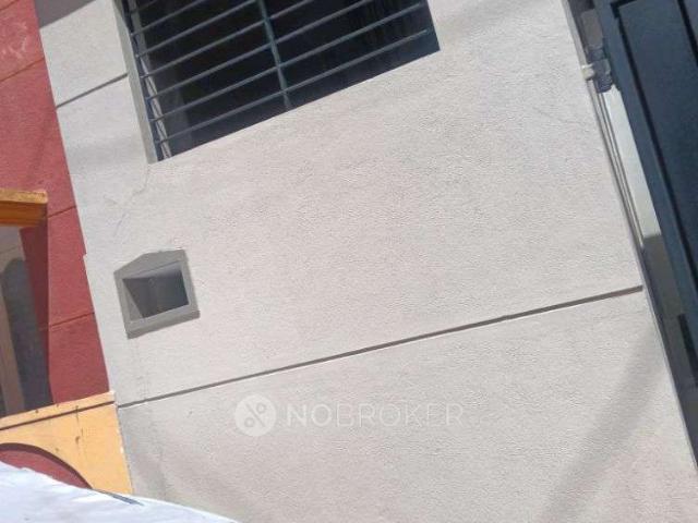 1 BHK Flat In Standalone Building for Rent In Koramangala