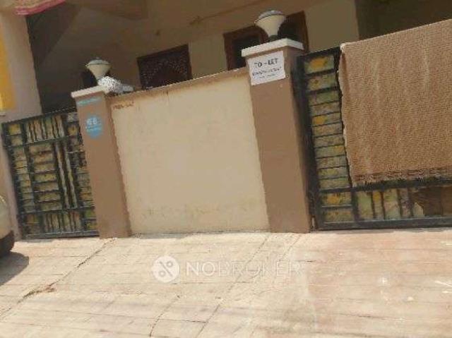 1 BHK Flat In Standalone Building for Rent In Kukatpally