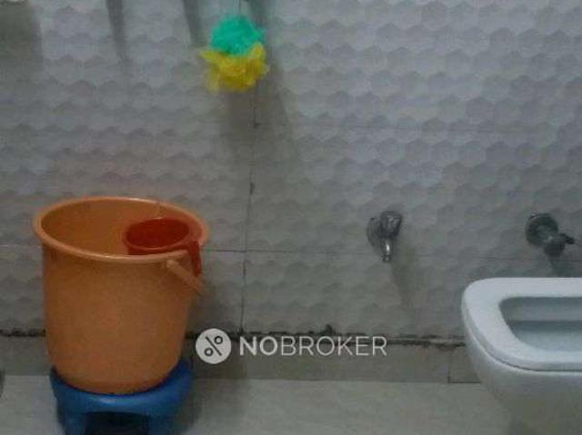 1 BHK Flat In Standalone Building for Rent In Janakpuri