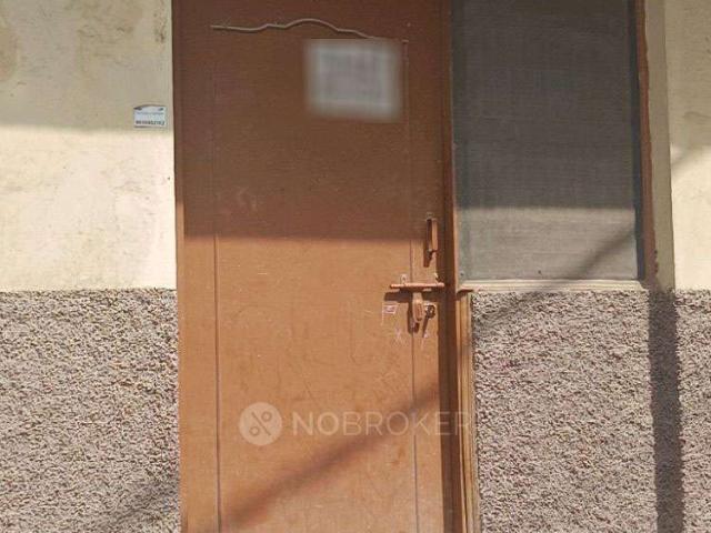 1 BHK Flat In Standalone Building for Rent In Mianwali Colony