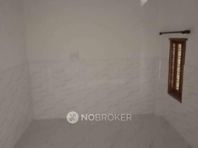 1 BHK Flat In Standalone Building for Rent In Sector 105