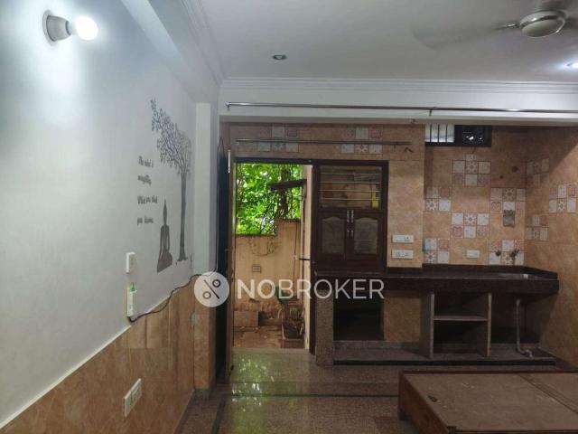 1 BHK Flat In Standalone Building for Rent In Sector 52