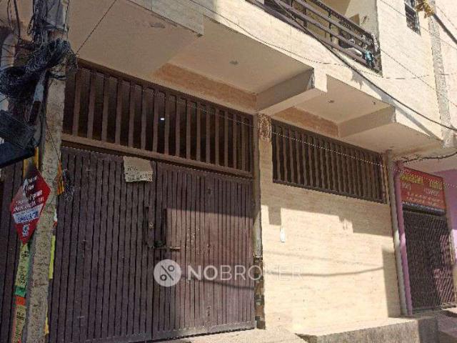 1 BHK Flat In Standalone Building for Rent In Palam Vihar Extension
