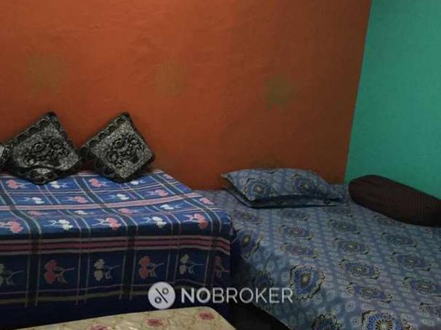 1 BHK Flat In Standalone Building for Rent In Paschim Puri