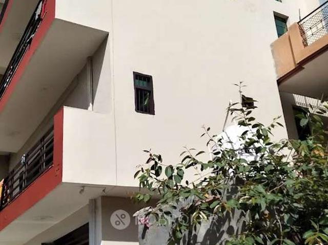 1 BHK Flat In Standalone Building for Rent In Wazirabad