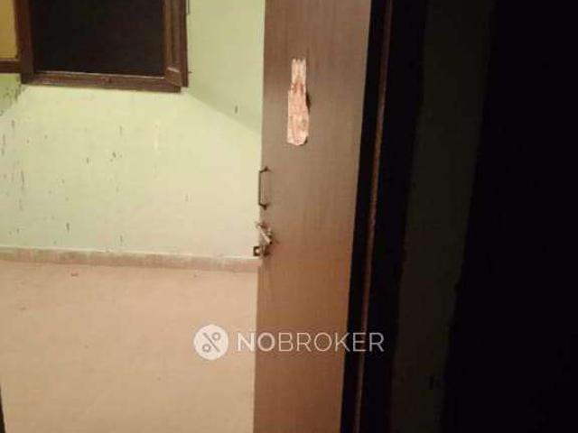 1 BHK Flat In Standalone Building For Sale In Shalimar Bagh
