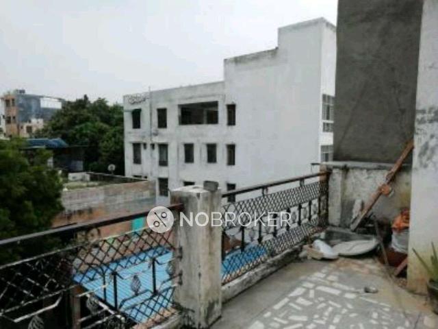 1 BHK Flat In Standalone Building For Sale In Roshanpura