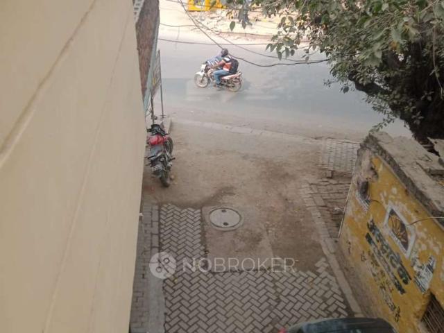 1 BHK Flat In Standalone for Rent In Sector 9