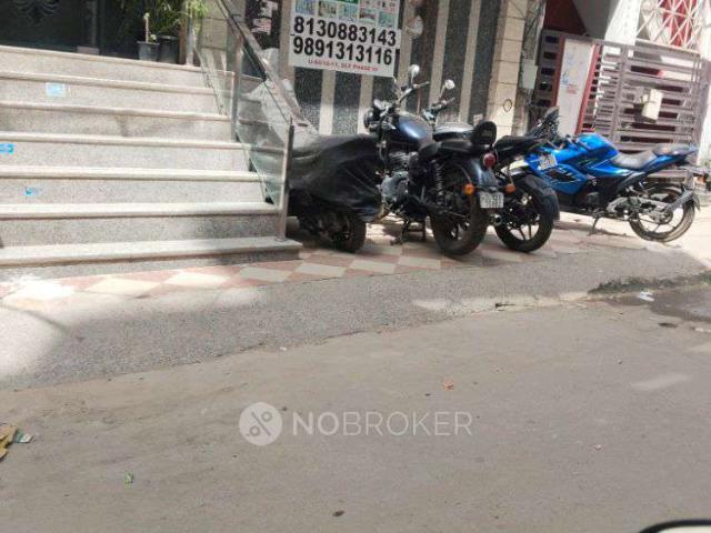1 BHK Flat In Standlone Building for Rent In Dlf Phase 3