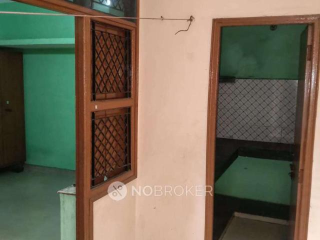 1 BHK Flat In Standlone Building for Rent In Sector 24