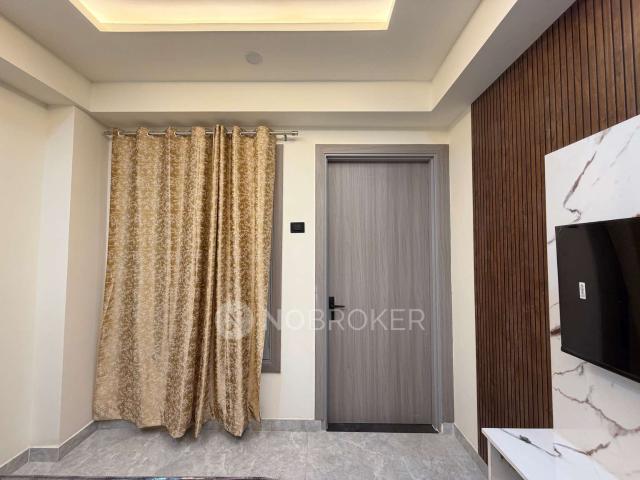 1 BHK Flat In Standlone Building for Rent In Sector 57