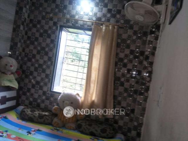1 BHK Flat In Sunderam Building For Sale In Mulund West
