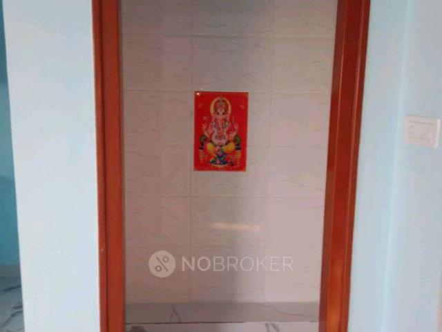 1 BHK Flat In Suresh Buliding for Lease In Whitefield