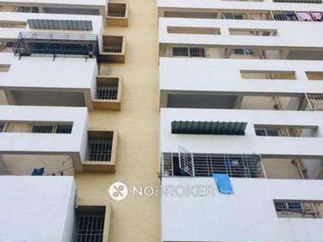 1 BHK Flat In Swapnapurti Apartment For Sale In Market Yar