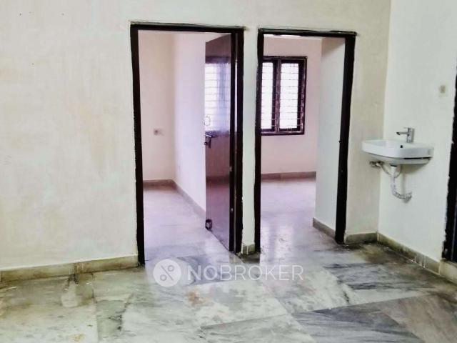 1 BHK Flat In Sai Praveen Kuteer, Begumpet For Sale In Begu