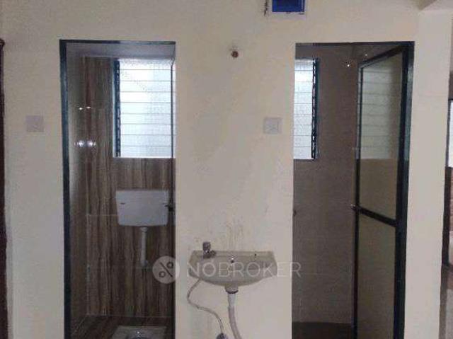 1 BHK Flat In Saptshtunghi Apartment Co Op Housing Society f