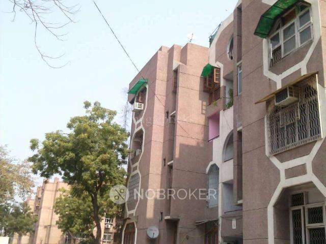 1 BHK Flat In Saroj Sadan for Rent In Bahrampur